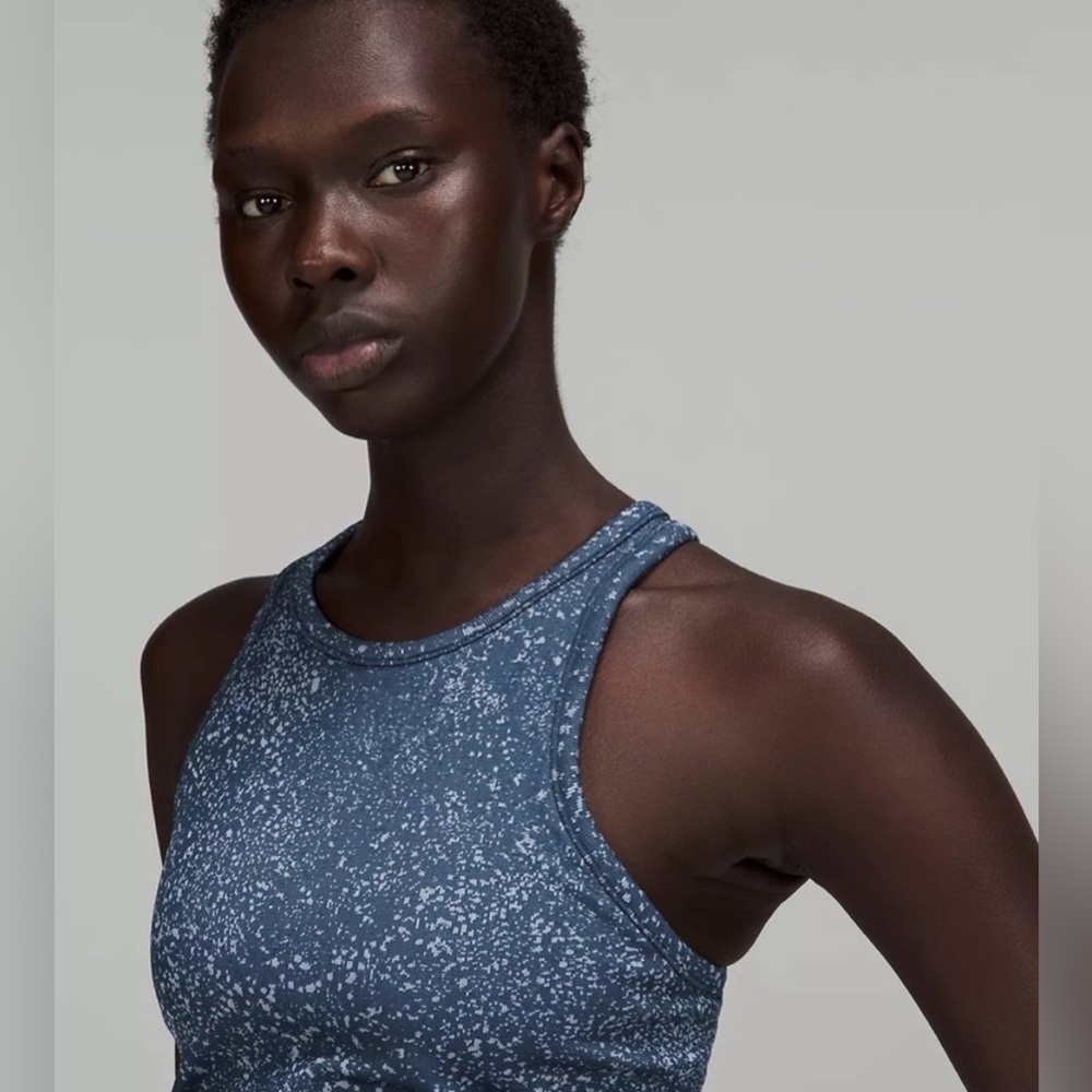 Lululemon Ebb to Street Racerback Crop, blue, size 6, length 17 1/4 inch